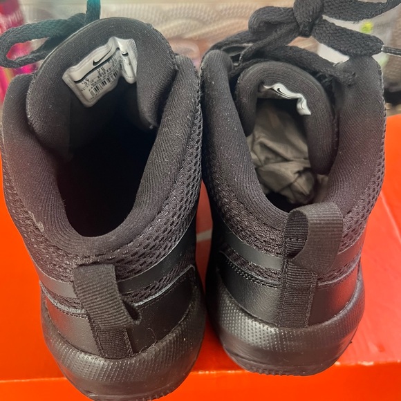 Nike Team Hustle D 8 - Picture 6 of 6